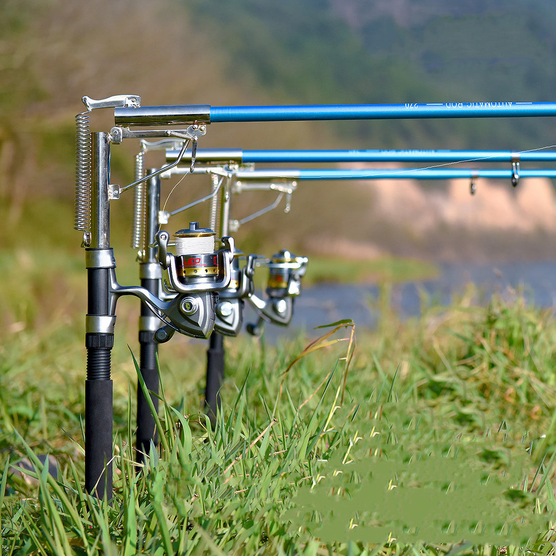 Self-Lifting Fishing Throwing Rod Fishing Gear by Arizona Desert Gear